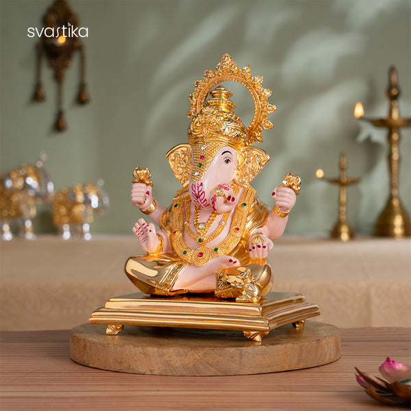 Dagdusheth Halwai Ganpati idol