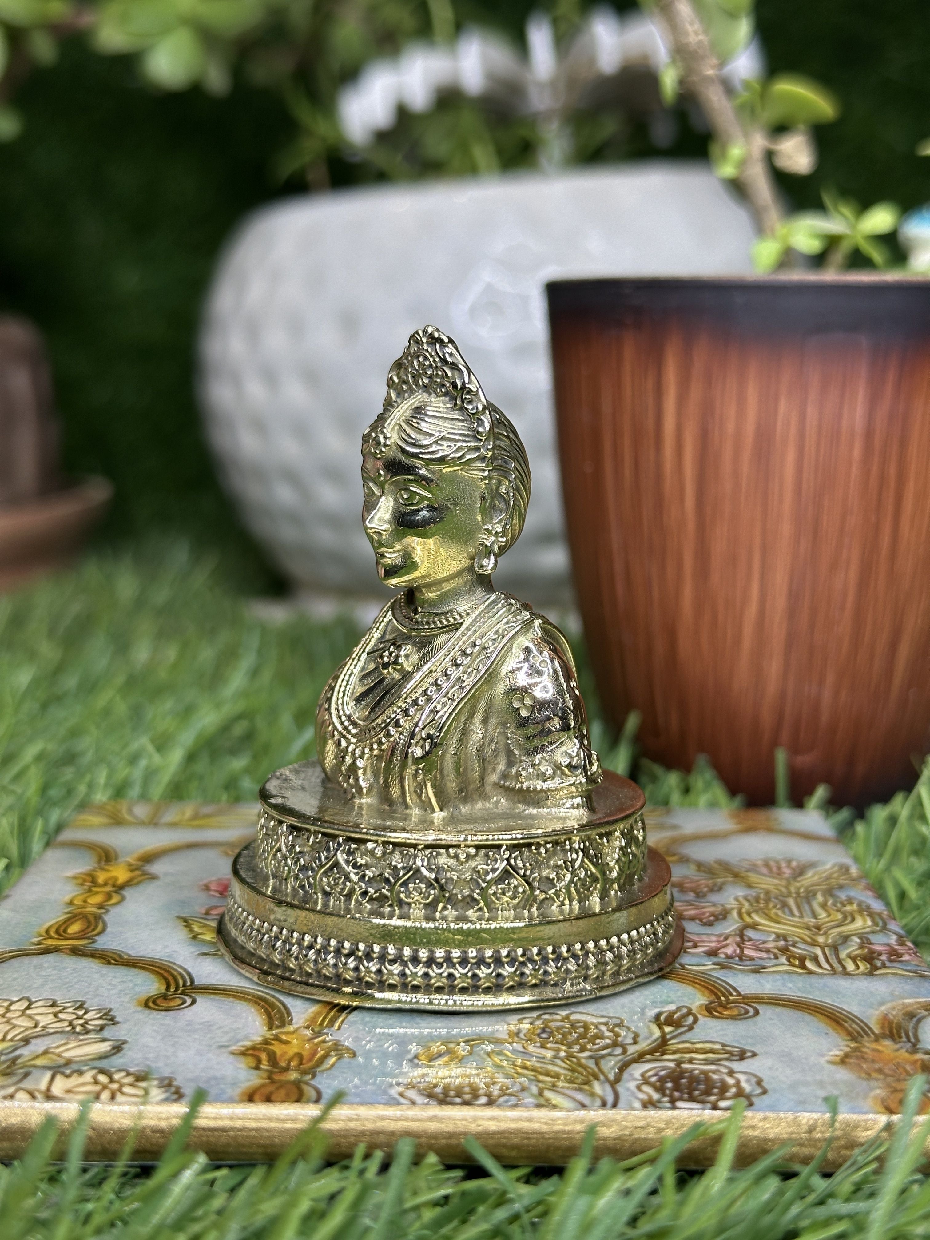 Brass Gauri Mata Figurine – Divine Sacred Sculpture of Purity & Strength